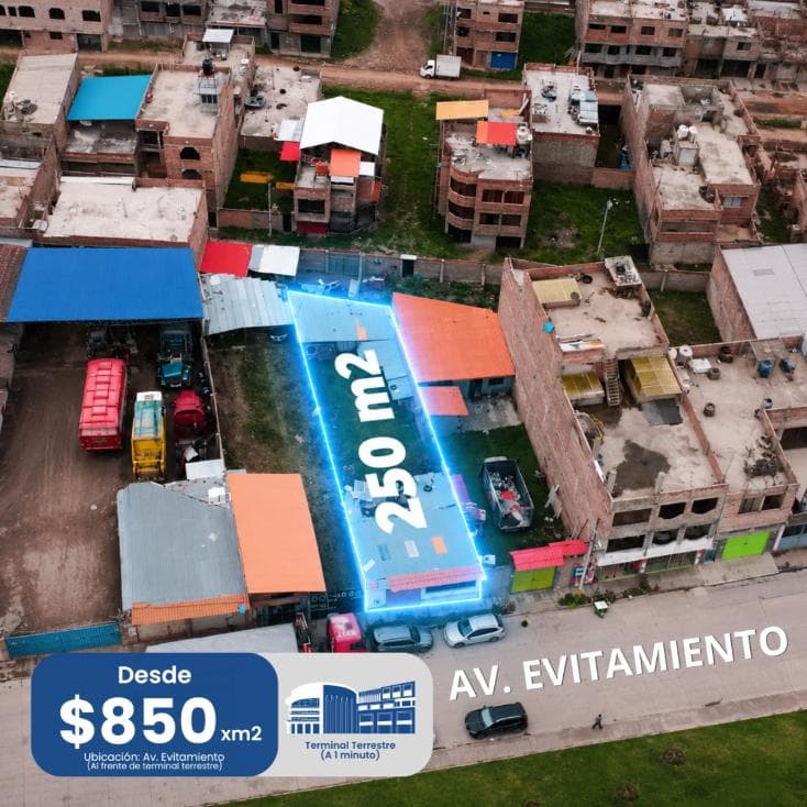 Foto 1 — Terreno en Av. Evitamiento frente al terminal terrestre